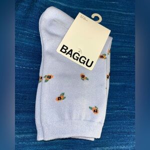 BAGGU Light Blue Floral Socks Sz Women’s OS 6-11 NEW NWT